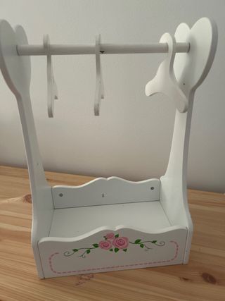 Ropero de juguete para bebés con perchas