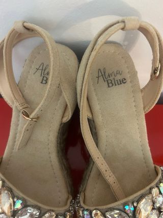 Cuñas Alma en Pena Beige con Pedrería