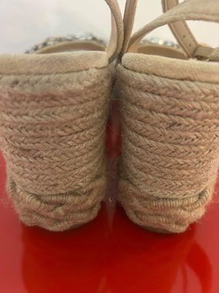 Cuñas Alma en Pena Beige con Pedrería