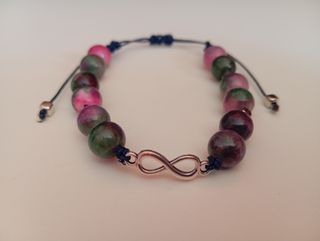 Pulsera de Turmalina Jade hecha a mano