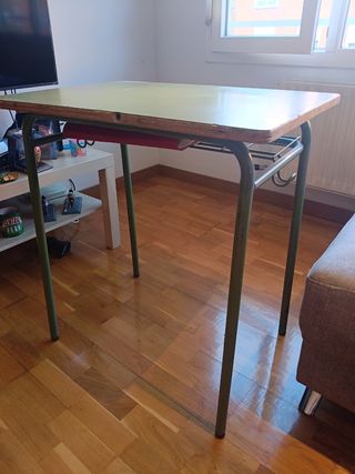 Pupitre escolar EGB Vintage mesa exterior
