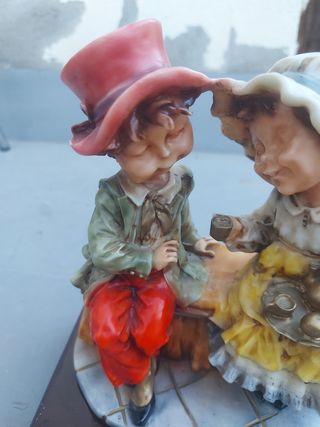 Figura Resina Pareja escultura 