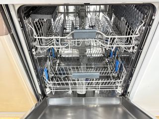 GARANTÍA. LAVAVAJILLAS BEKO INOX A+++