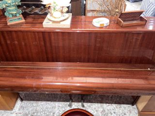 PIANO GEYER CON TABURETE