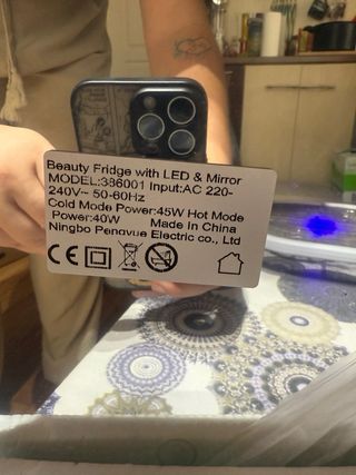 Nevera Belleza LED y Espejo