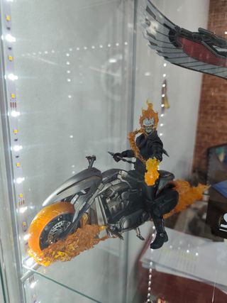 GHOST RIDER & HELL CYCLE MEZCO ONE:12