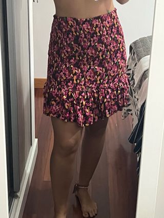Falda corta estampada flores