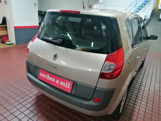 Renault Scénic Dynamique 1.6 16V EU4