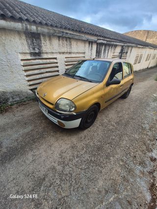 Renault Clio 1999
