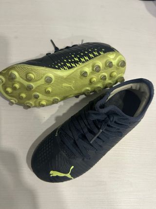Botas de fútbol Puma infantiles TALLA 31