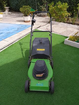 Cortacésped Eléctrico 1100W