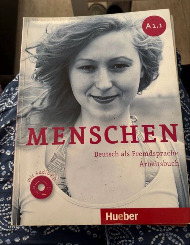 MENSCHEN A1.1 Los 3 Libros (Spanish Edition)