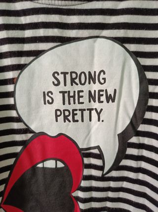 Camiseta Bershka Rayas Blanca/Negra Talla S
