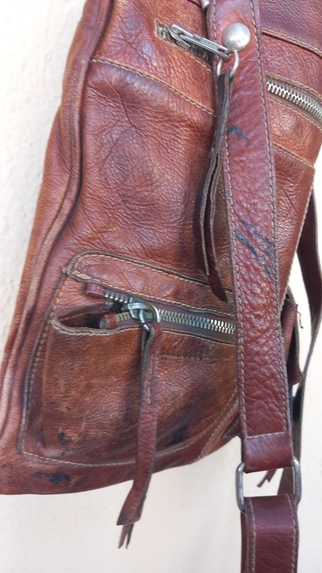 2 bolsos Botticeli y Mango. Piel y ante