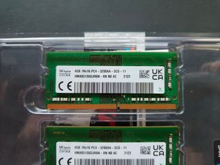 2x SK hynix 4GB DDR4 3200MHz RAM