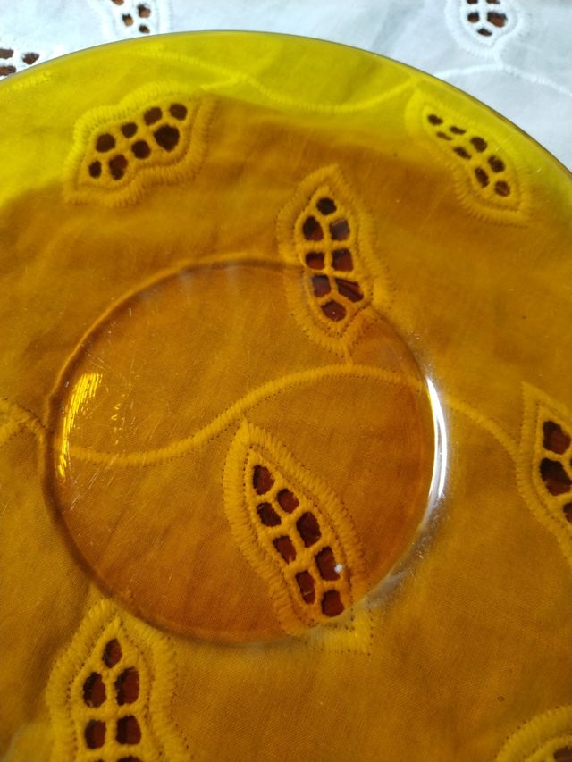 Set da colazione VERECO in vetro ambrato