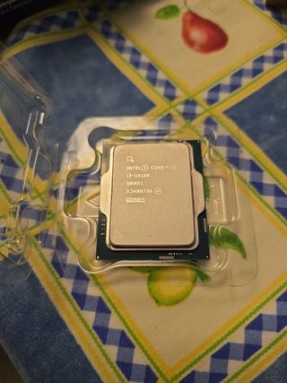 Procesador Intel Core i3-14100