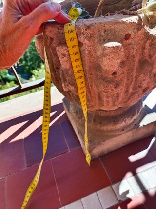 Macetero de piedra estilo rústico