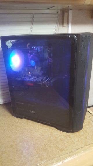 Ordenador PC MSI 
 con RGB