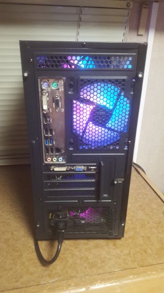 Ordenador PC MSI 
 con RGB