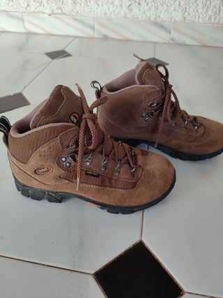 Botas de trekking para niño talla 33
