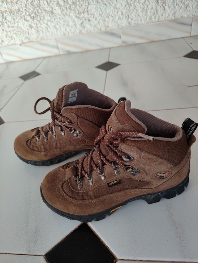 Botas de trekking para niño talla 33