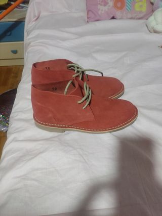 Botas de lona rojas talla 39