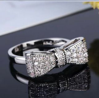 Anillo Lazo Plata Ley y Circonitas