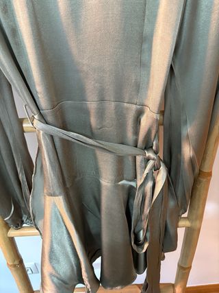 Vestido mini Shona Joy verde oliva