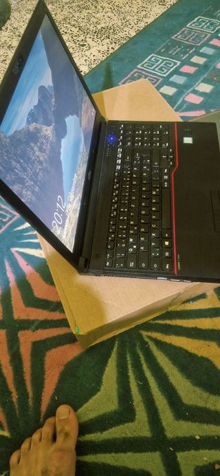 Ordenador Portátil Fujitsu Negro