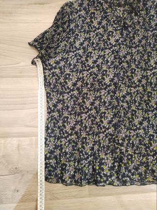 Blusa estampada floral manga corta