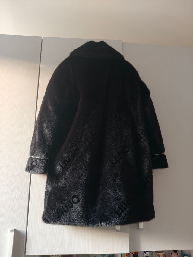 Liu Jo Cappotto Pelliccia Nero Donna