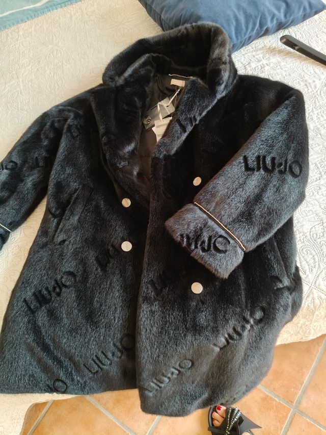 Liu Jo Cappotto Pelliccia Nero Donna