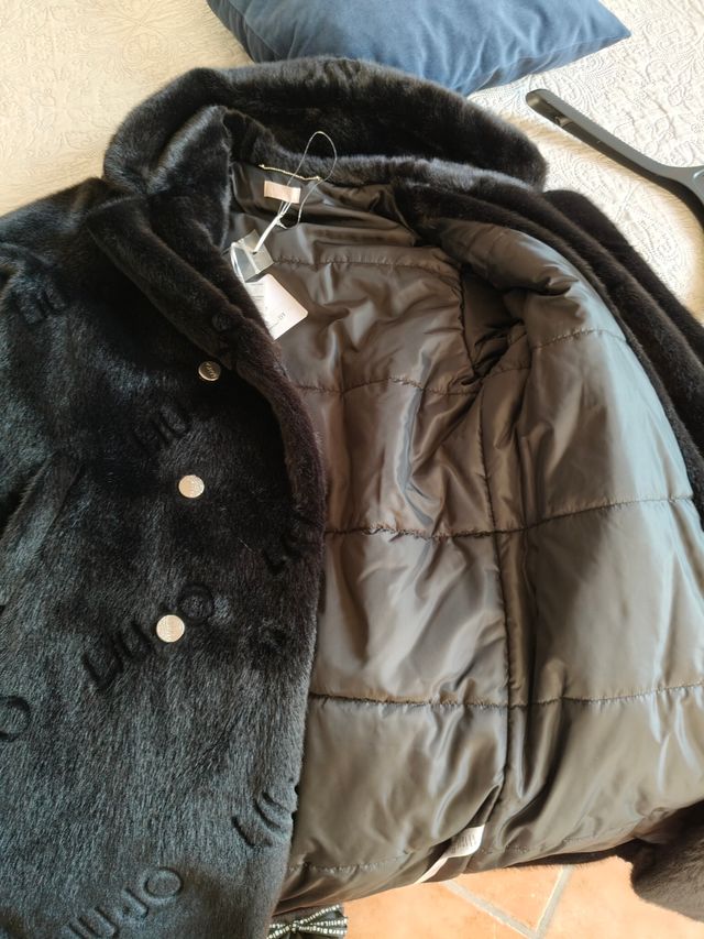 Liu Jo Cappotto Pelliccia Nero Donna