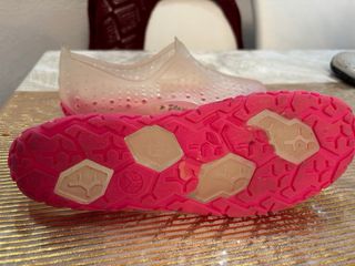 Zapatillas de mar transparentes