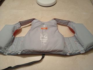 Chaleco kayak naranja y gris