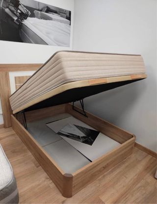 Armarios y  Canapés y colchones LI