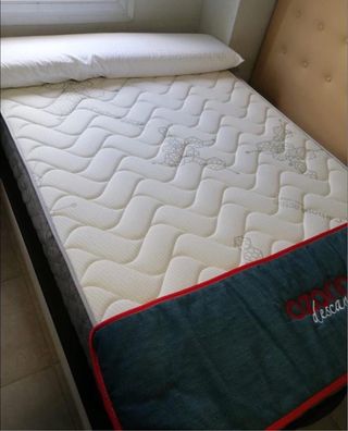 Armarios y  Canapés y colchones LI