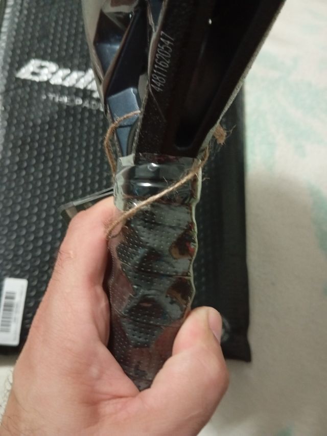 Pala Bullpadel Vertex 04 Hybrid 25