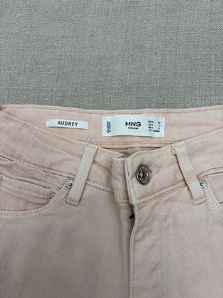 Pantalón vaquero Mango rosa talla 38