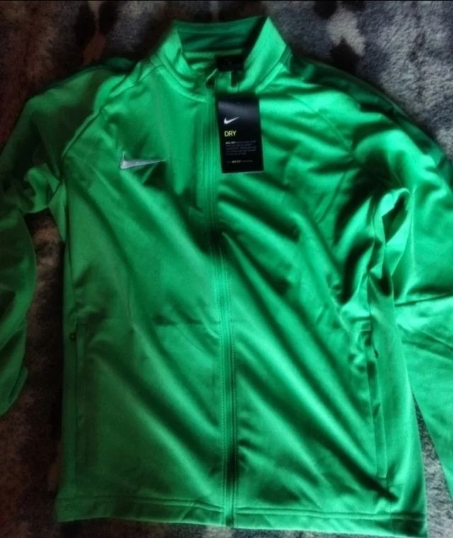 Chaqueta Nike Dry Fit Verde Talla XL Niño