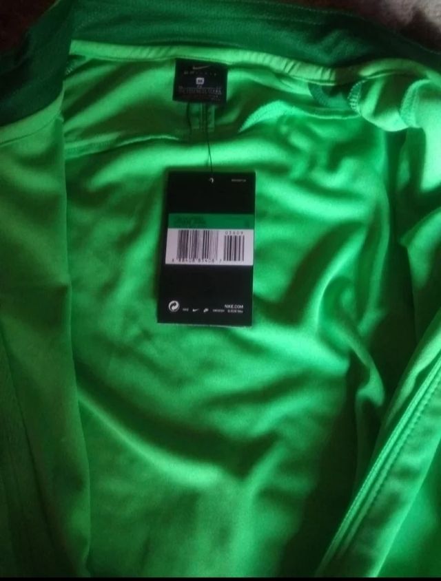 Chaqueta Nike Dry Fit Verde Talla XL Niño