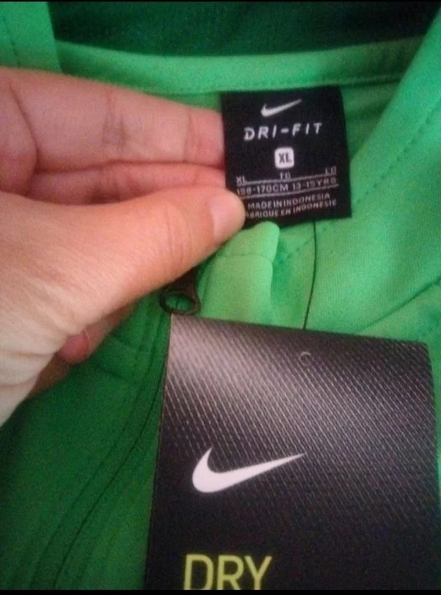 Chaqueta Nike Dry Fit Verde Talla XL Niño