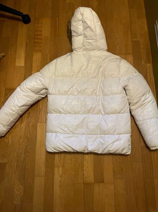 Cazadora Fubu Blanca con Capucha