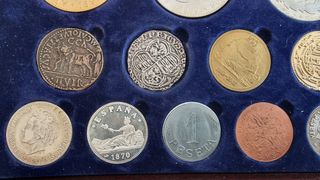 Colección historia dd la moneda española