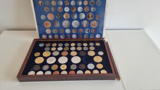 Colección historia dd la moneda española