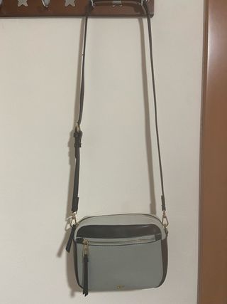 Bolso bandolera Parfois gris y negro