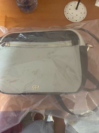 Bolso bandolera Parfois gris y negro