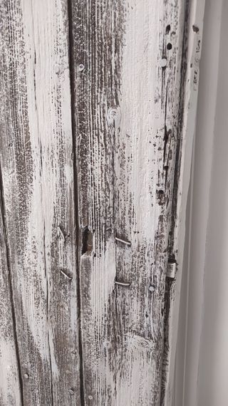 Puerta antigua rústica para restaurar