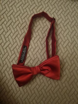 Pajarita Zara Roja Elegante